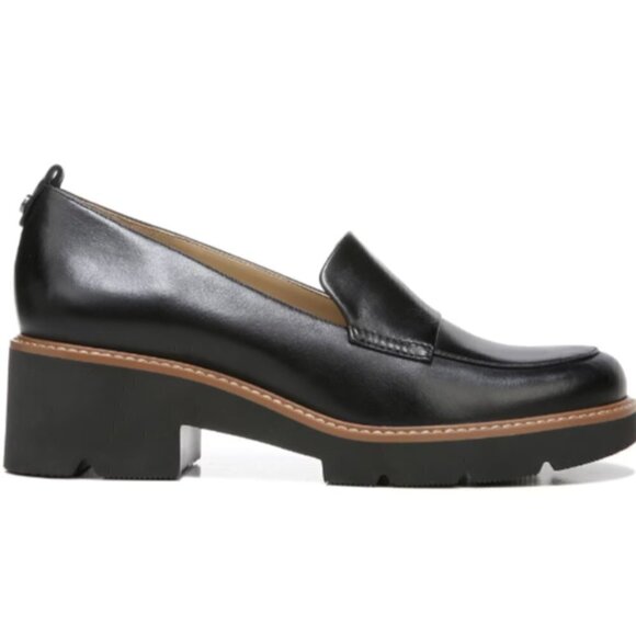 NATURALIZER DARRY LUG SOLE LOAFER (WIDE) - Picture 14 of 15